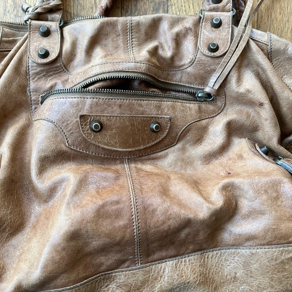 100%authentic Balanciaga Motorcycle bag. Large.Well loved in amazing condition. - Picture 1 of 14